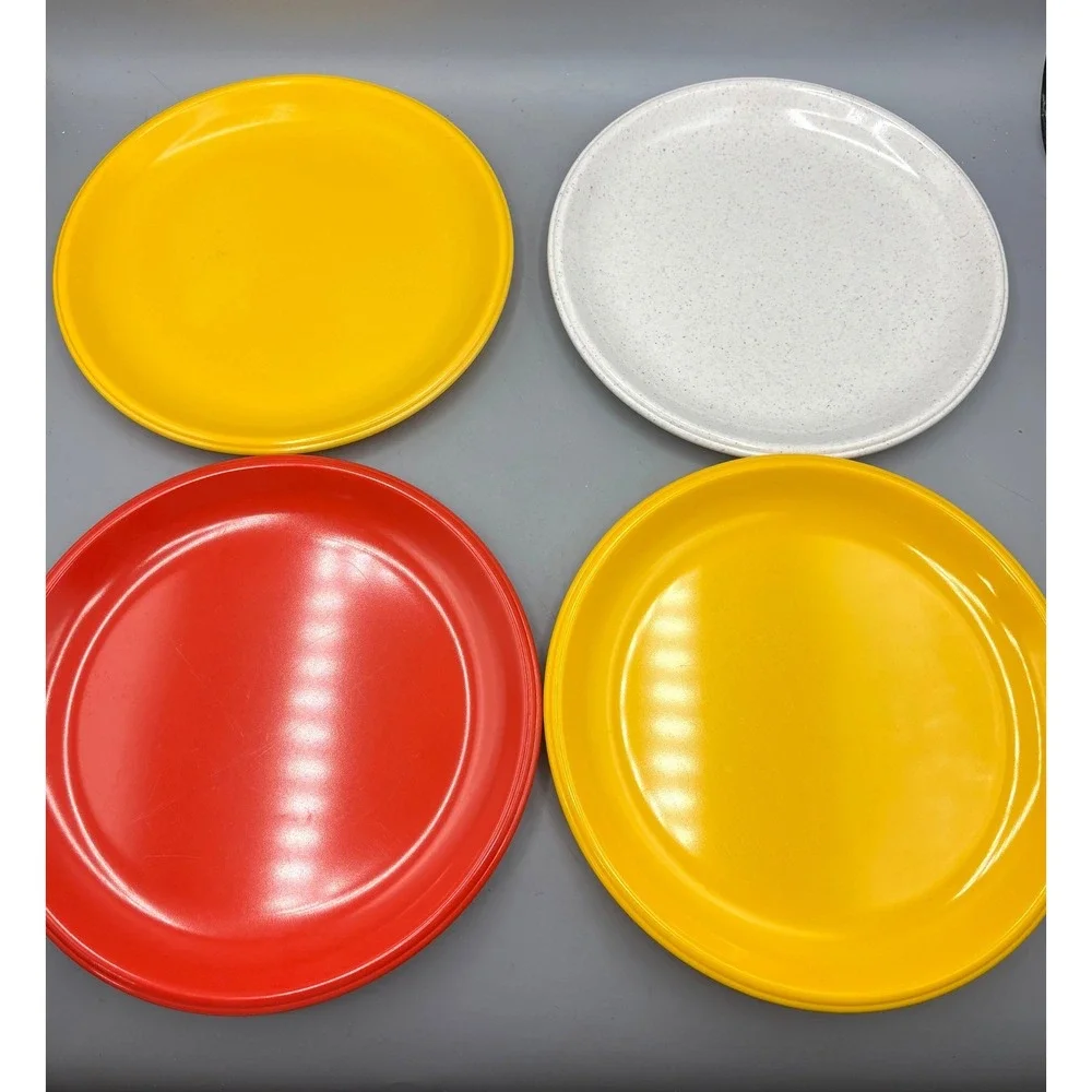 Vtg 12 Pc Rubbermaid Melamine‎ Plates Set Mixed Lot Yellow Red Brown Retro MCM